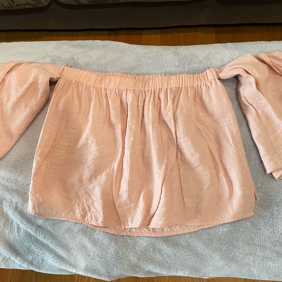 Elodie Billow Sleeve Off Shoulder Top - Picture 7 of 8